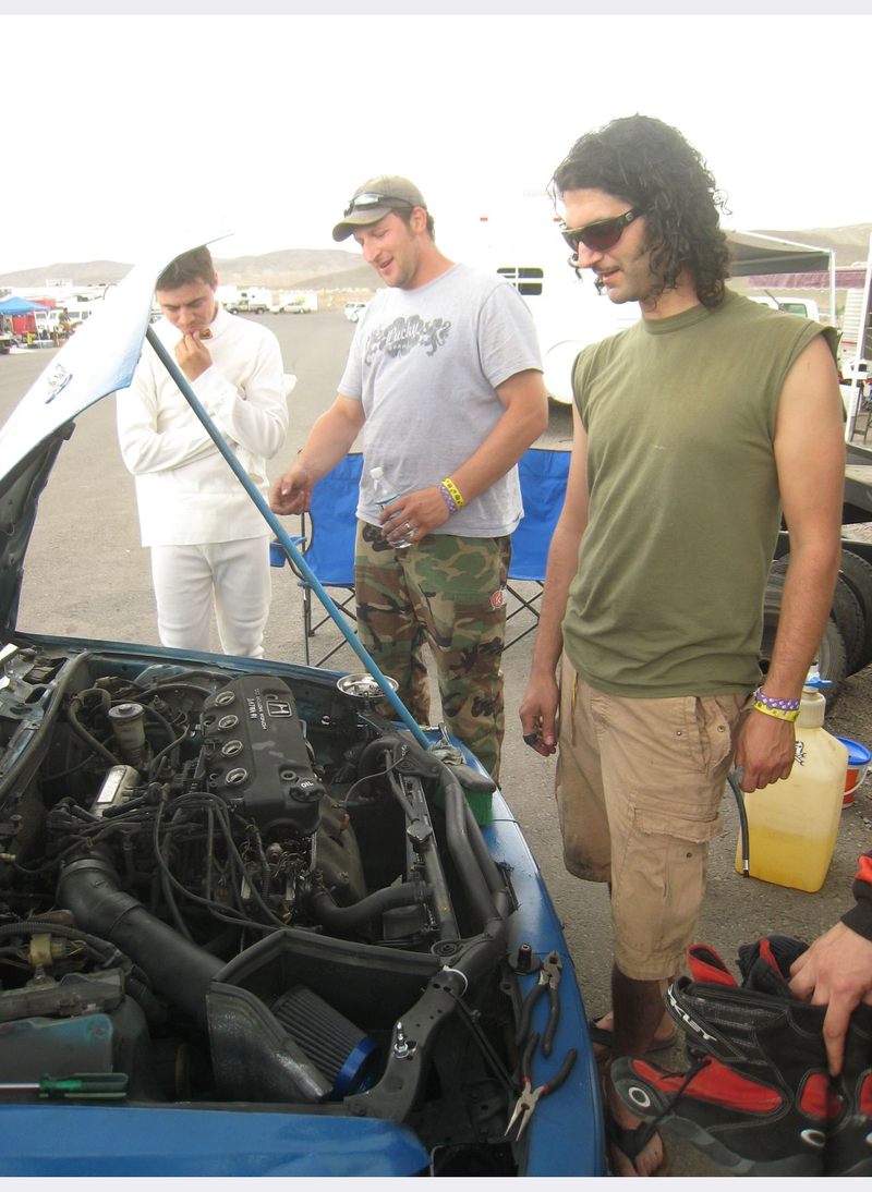 Illustration for article titled Brother, Can You Spare A Transmission? Broken Cars At The Goin' For Broken 24 Hours Of LeMons